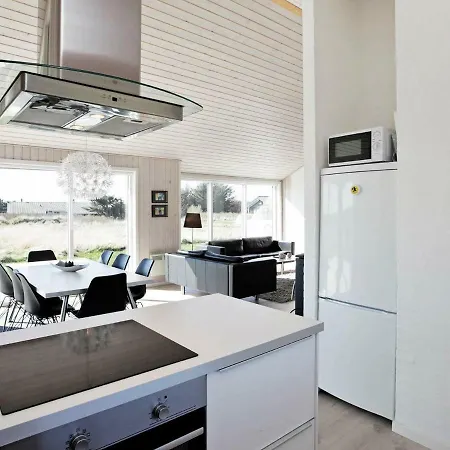 Three-bedroom Holiday In Hjorring 22 *